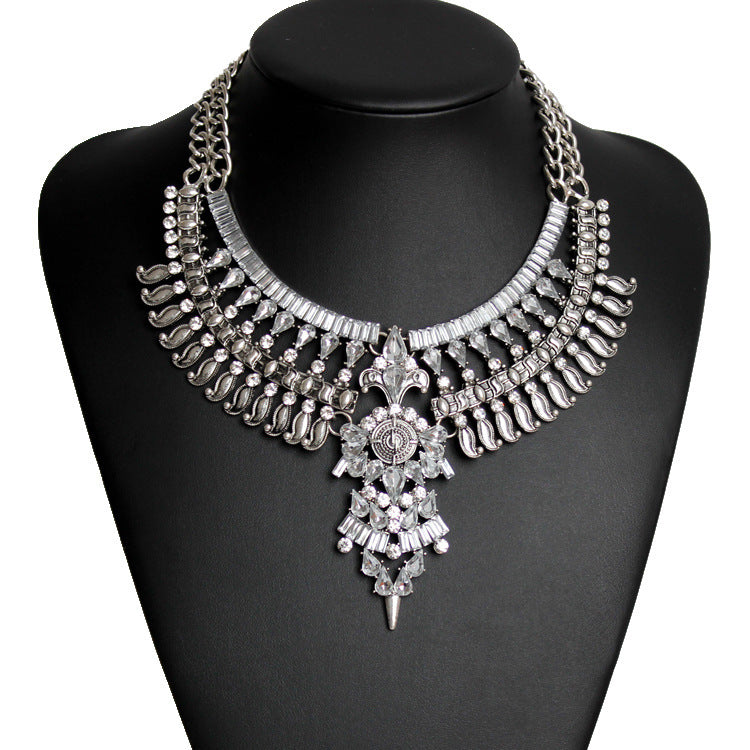 Collier court en alliage avec diamant – Collier en cristal