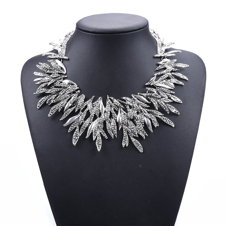 Collier court en alliage avec diamant – Collier en cristal