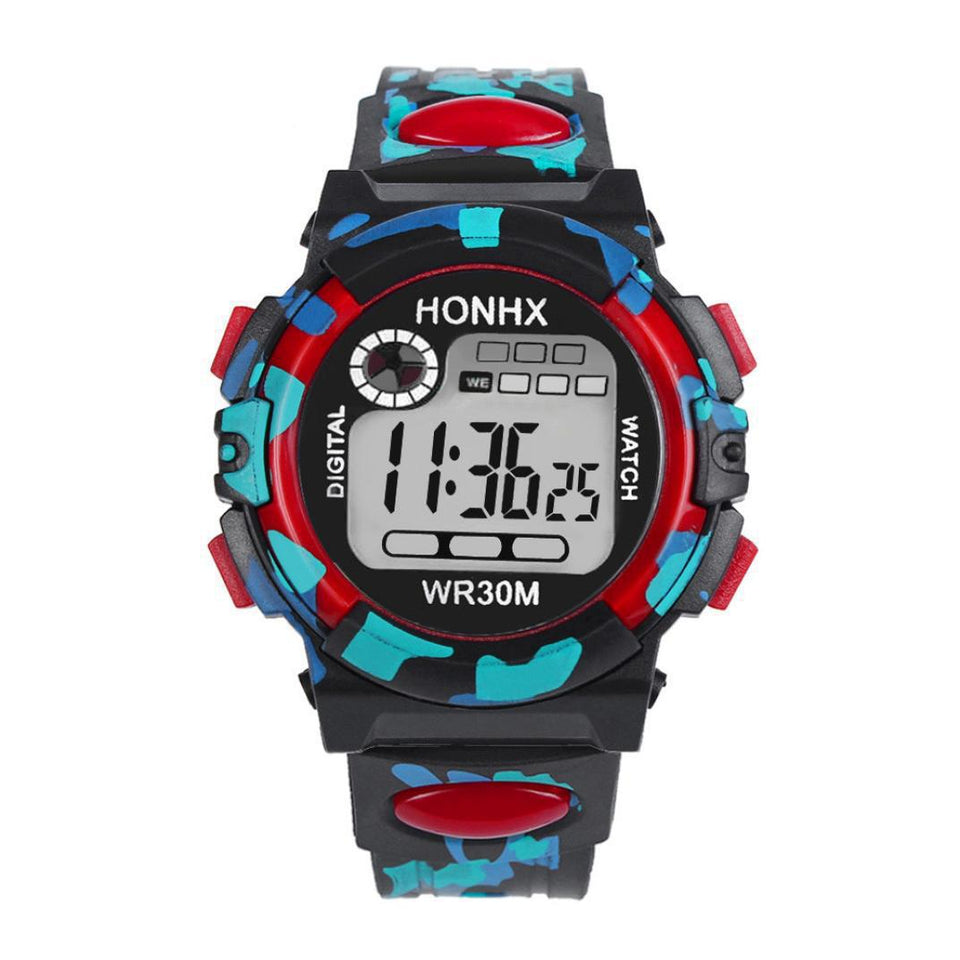 Montre de sport camouflage à affichage numérique avec chronographe, calendrier et étanchéité, design à un cadran