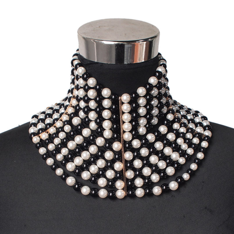 Collier court sexy à perles et plusieurs rangs