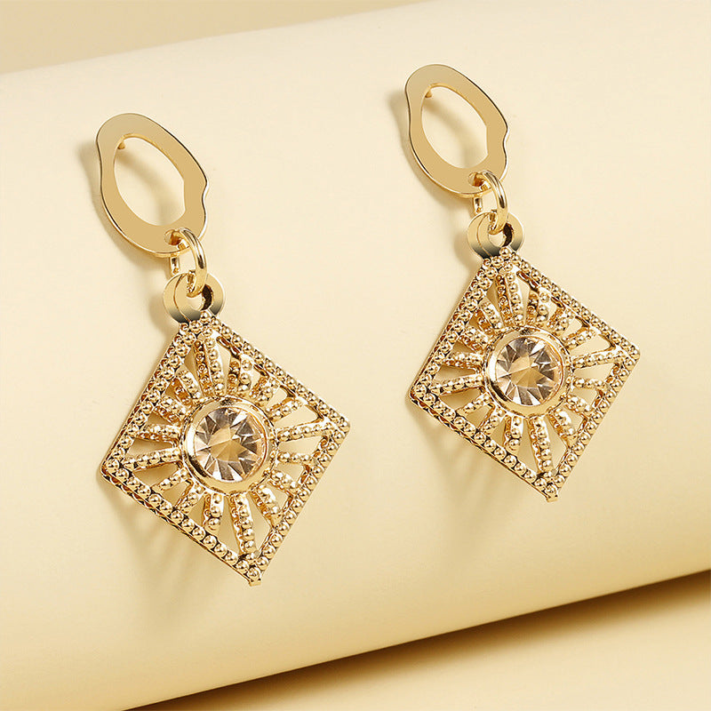 Boucles d'oreilles rondes tendance et simples à vendre