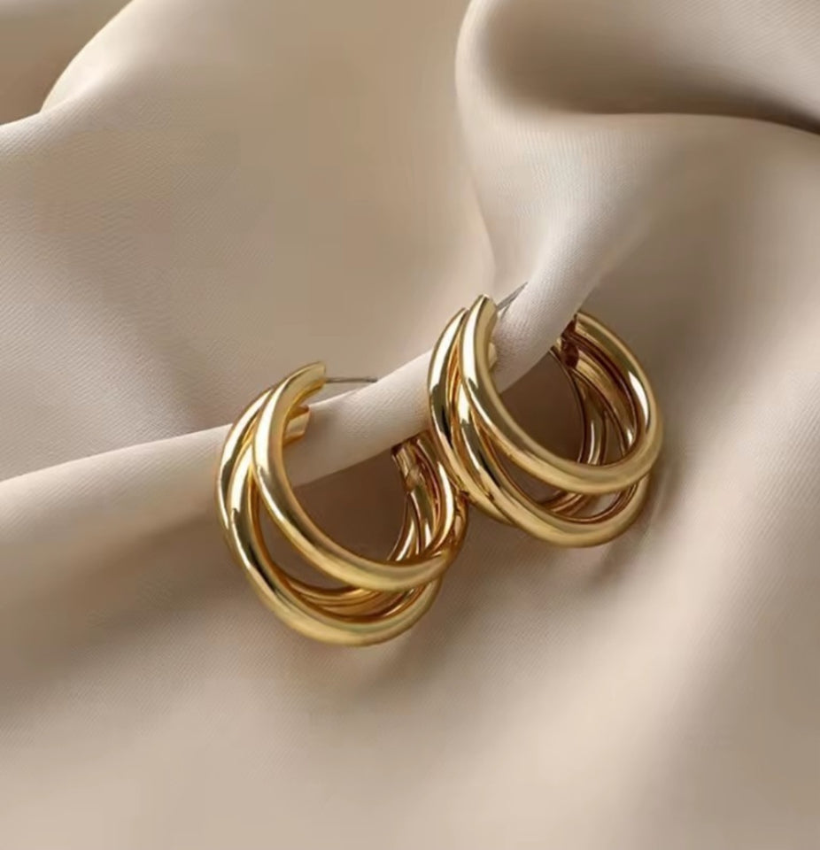 Boucles d’oreilles dorées et argentées en acier inoxydable hypoallergénique de haute qualité