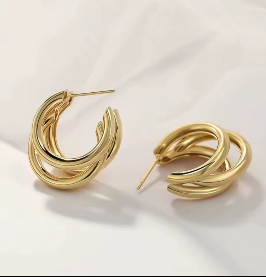 Boucles d’oreilles dorées et argentées en acier inoxydable hypoallergénique de haute qualité